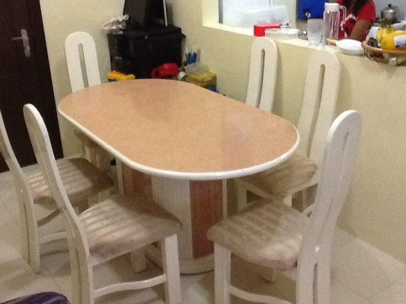 6 sitter dining table photo