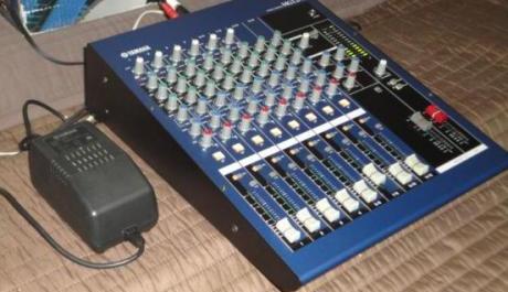 Yamaha MG12-4 mixing console 12channel input photo