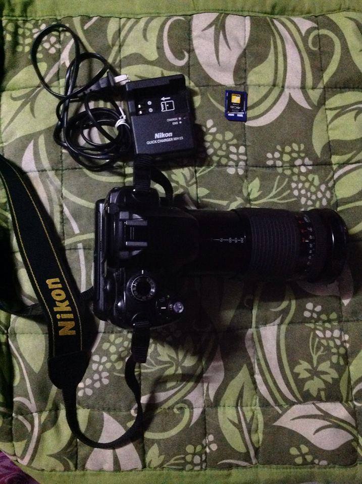 DSLR nikon d60 with 28-210mm lens and battery grip photo