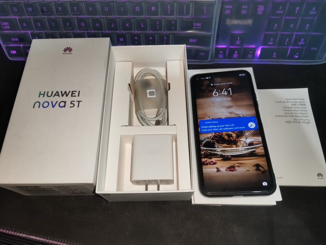 Huawei Nova 5T photo